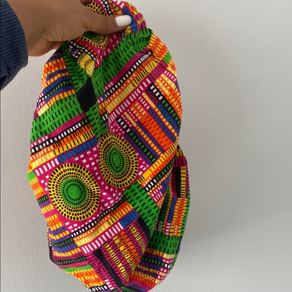 Colorful Bonnet - Picture 10 of 15
